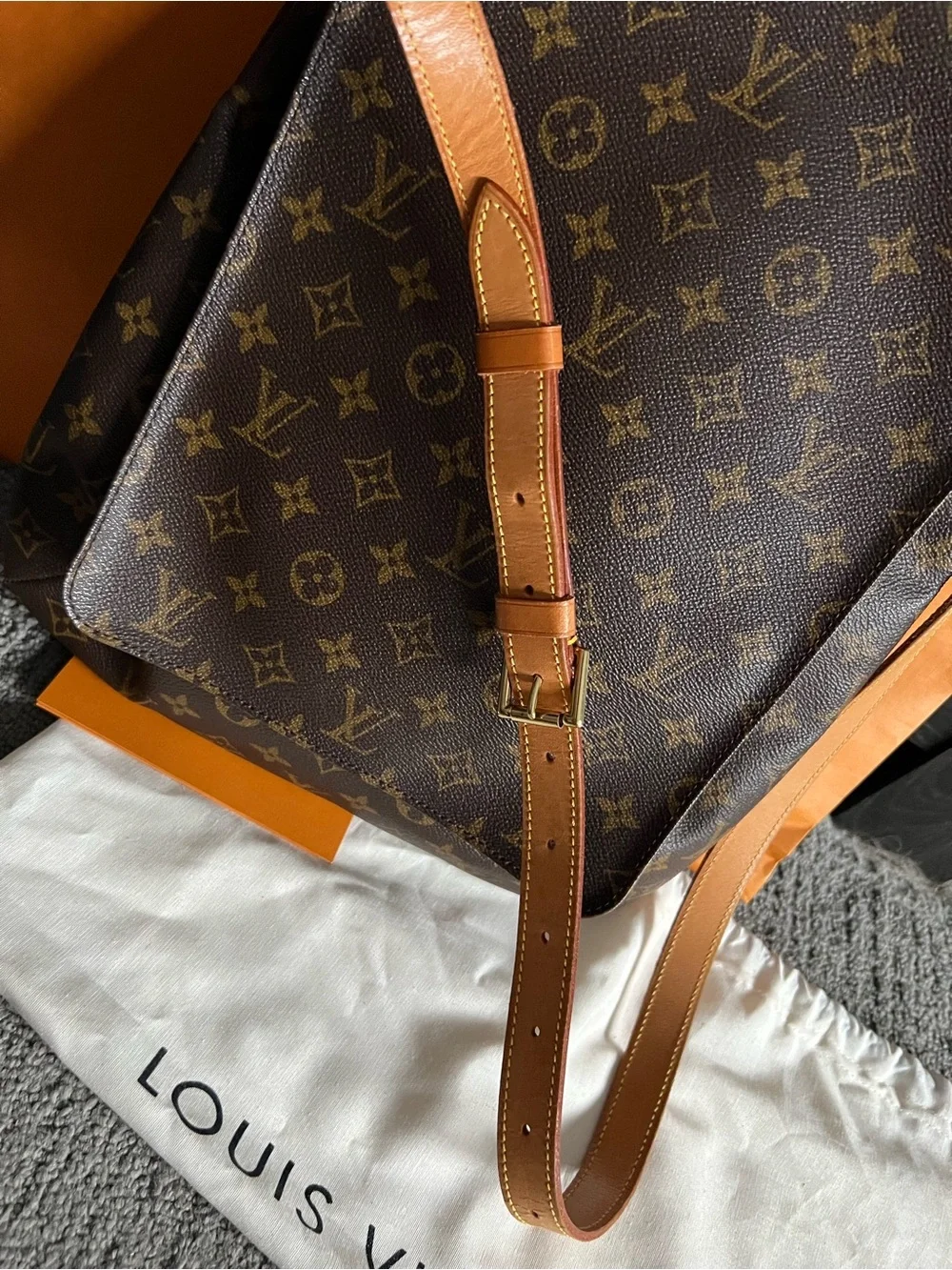 Louis Vuitton Monogram Messenger Bag new